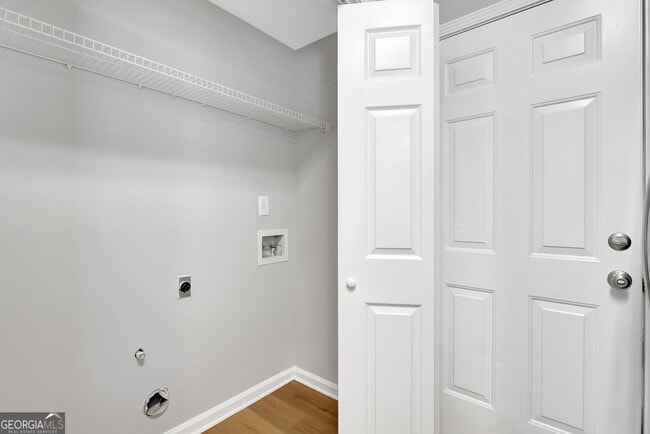 Building Photo - 569 N Fairfield Dr