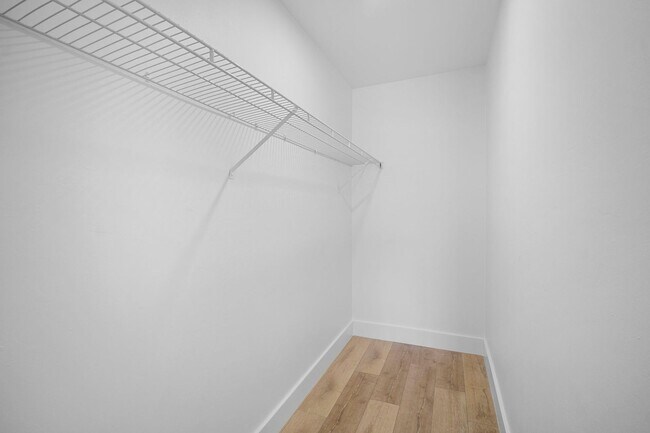 Building Photo - ****SPECIAL 2 WEEKS FREE****  Move-In Ready Cape Coral Home – Newly Remodeled Interior