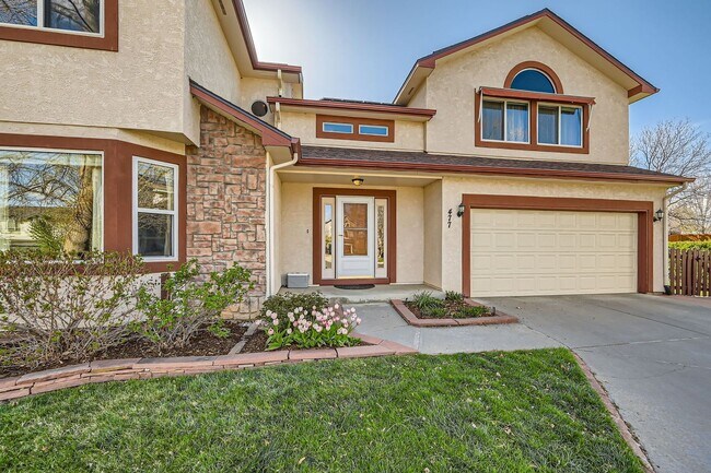 Building Photo - Furnished Downtown Louisville 5BDR Gem