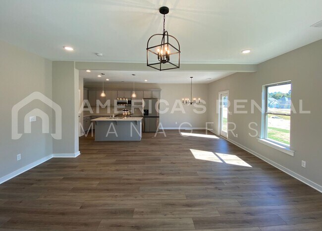 Building Photo - MOVE IN SPECIAL!!! - Home for Rent in Jasper, AL!!! Available to View Now!!! - Sign a lease by 5/...