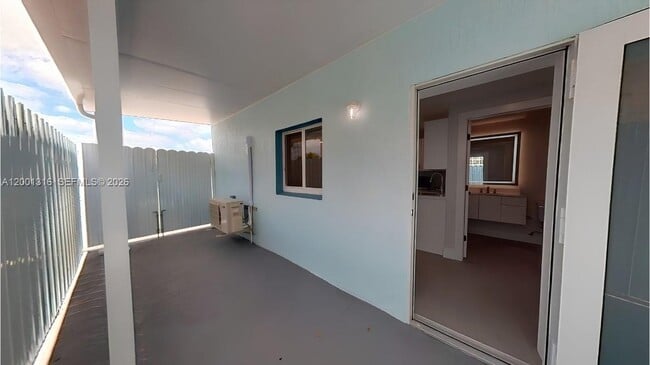 Building Photo - 130 W 57th St