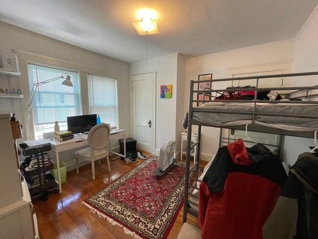 Building Photo - 62 Newport St