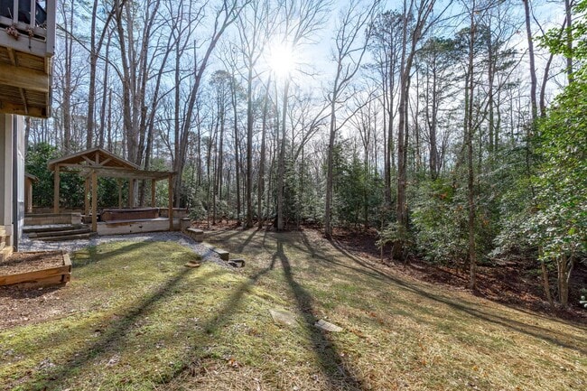 Building Photo - Single Family | One-acre lot in Powell Far...