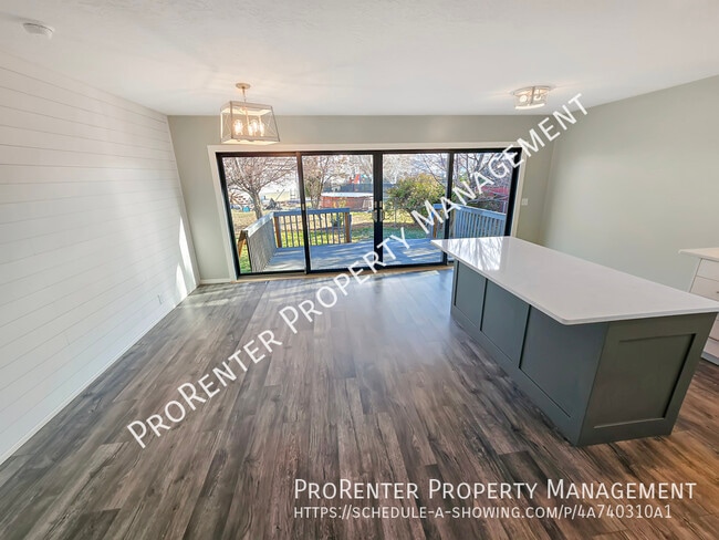 Building Photo - 1604 N 2615 W