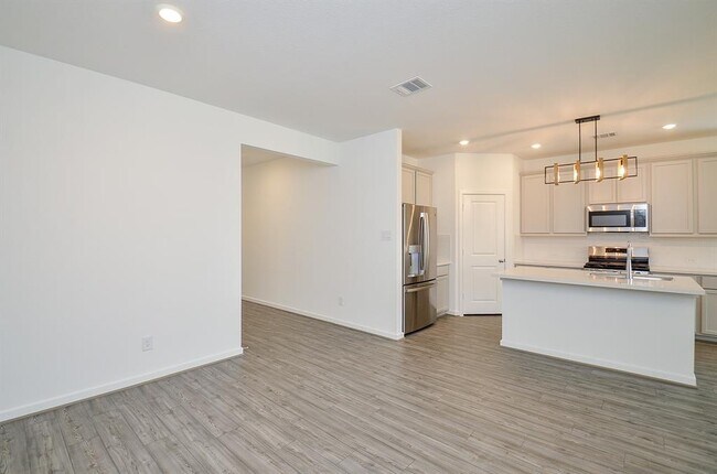 Building Photo - 9730 Burlington Bristol Dr