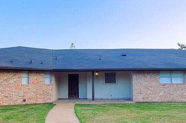Building Photo - 3902 E Bankhead Hwy