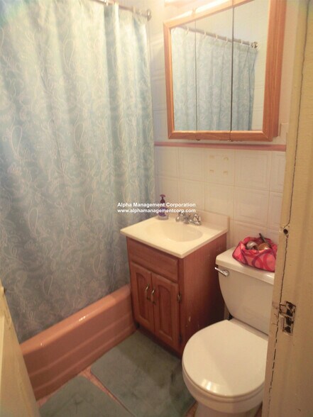 Building Photo - 1412 Commonwealth Ave