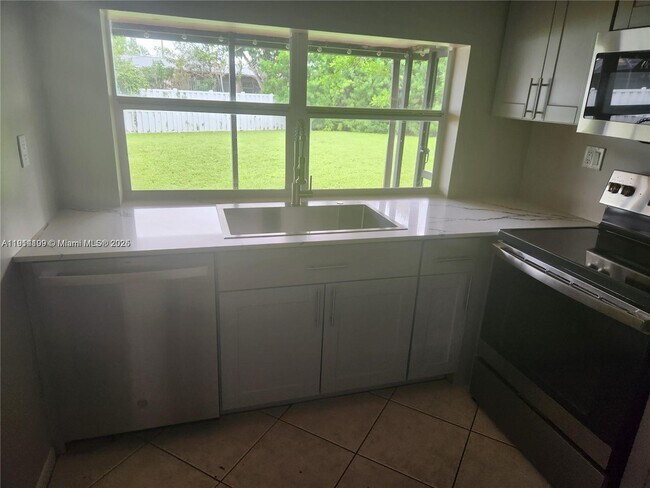 Building Photo - 2862 NW 108th Ave