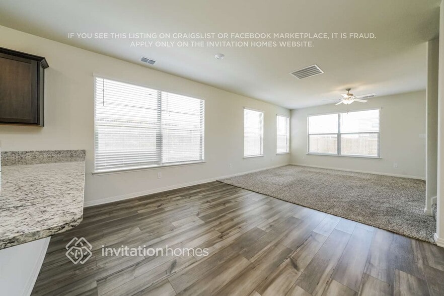 Building Photo - 917 First Street