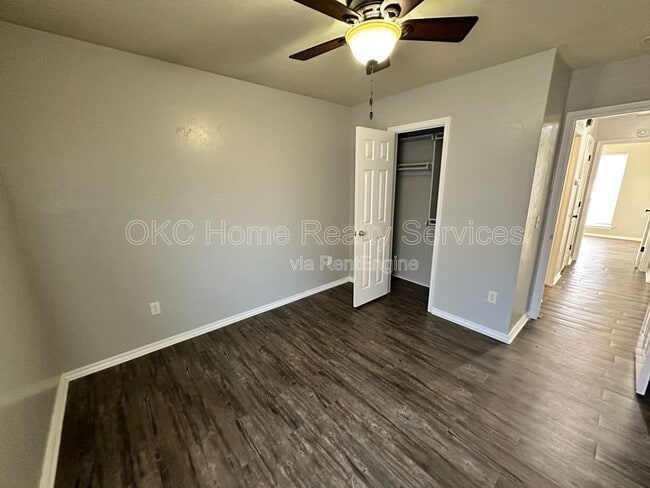 Building Photo - 4905 SE 55th St