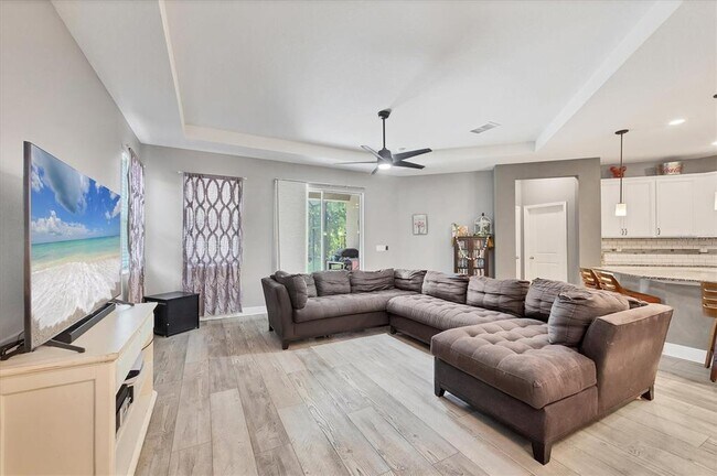 Building Photo - 2034 Mesic Hammock Way