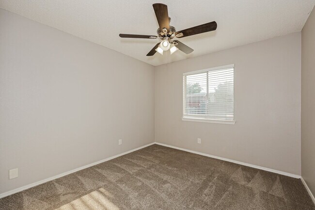 Building Photo - 4214 Worth Forest Dr