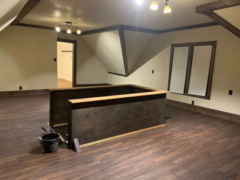 Building Photo - 318 N 41st St