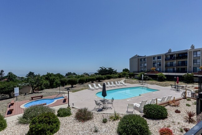 Building Photo - 380 Vallejo Dr