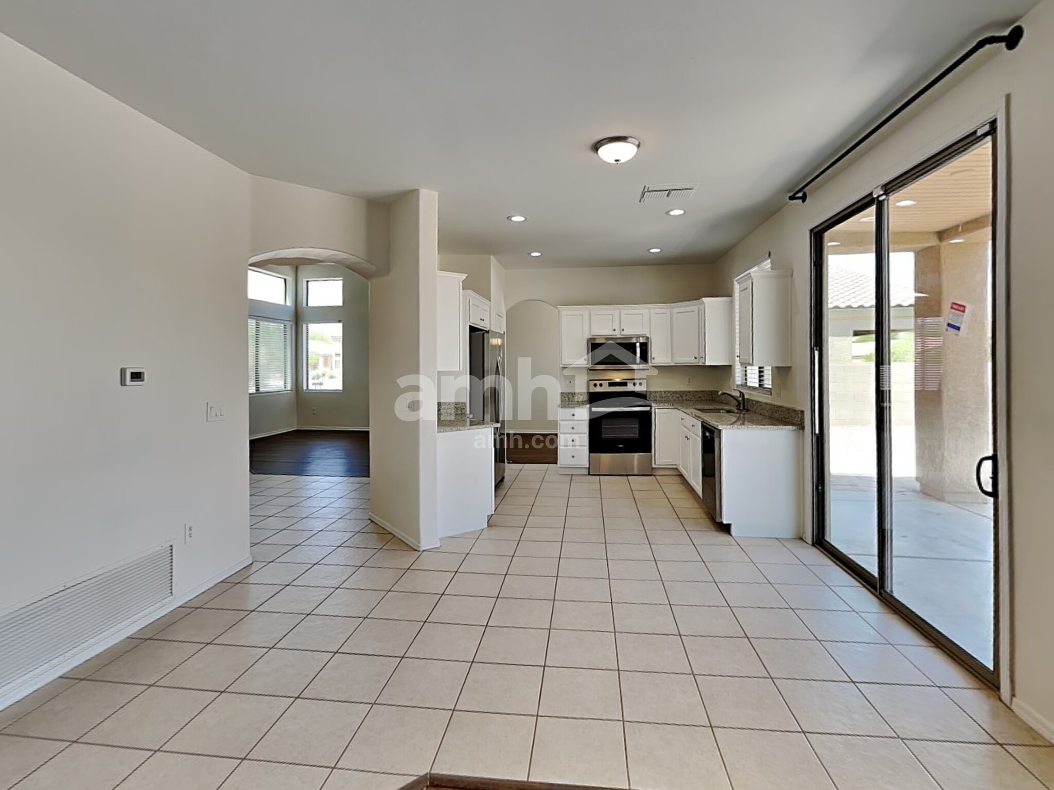 Building Photo - 6613 E Gehrig Ln