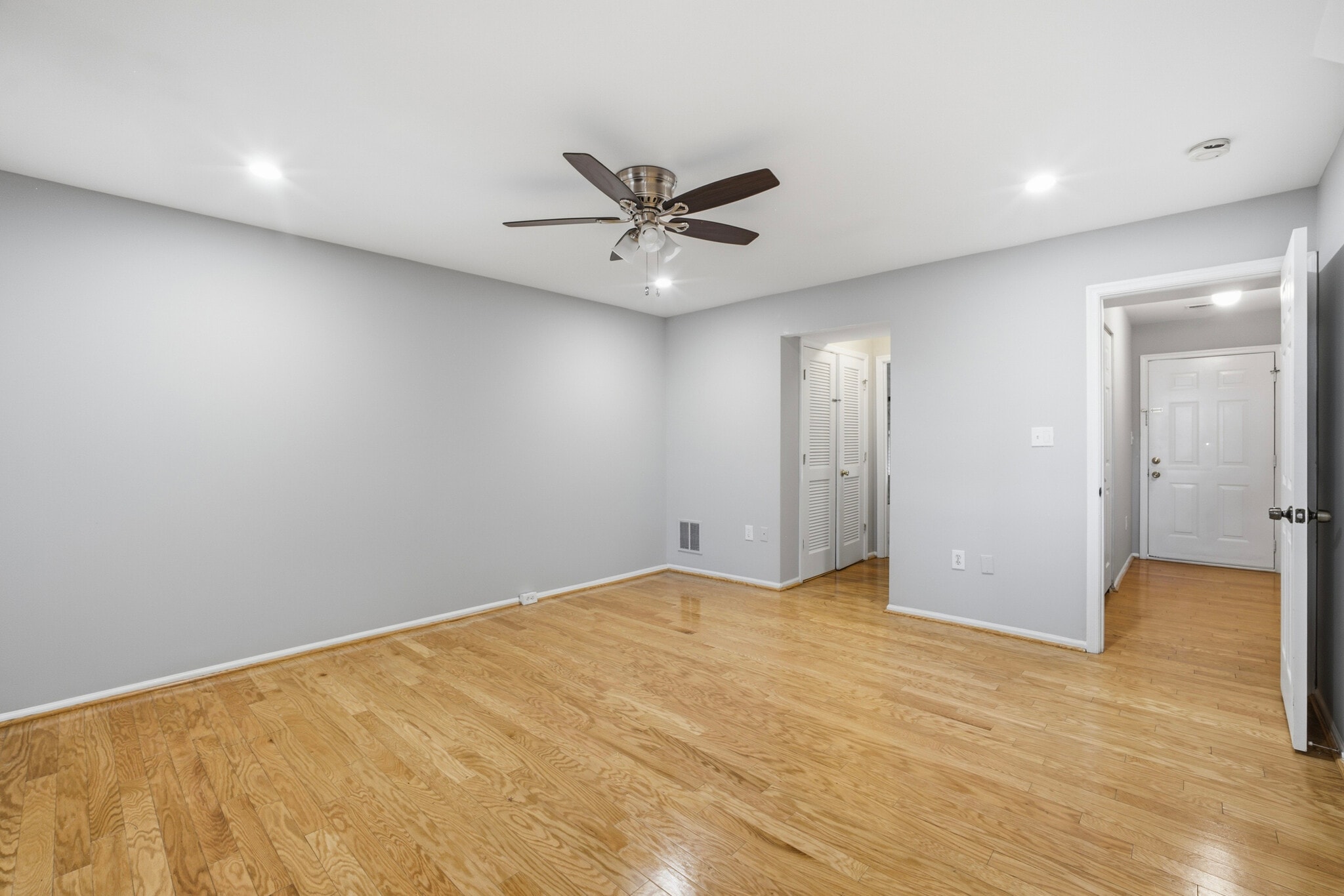 ground floor master bedroom - 6228 William Edgar Dr