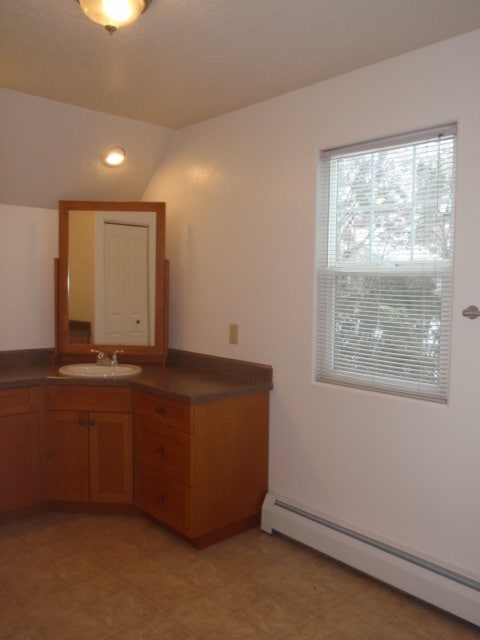 Building Photo - 1229 Van Buren St