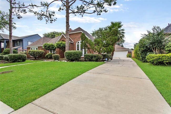 Building Photo - 14718 Stanbridge Dr