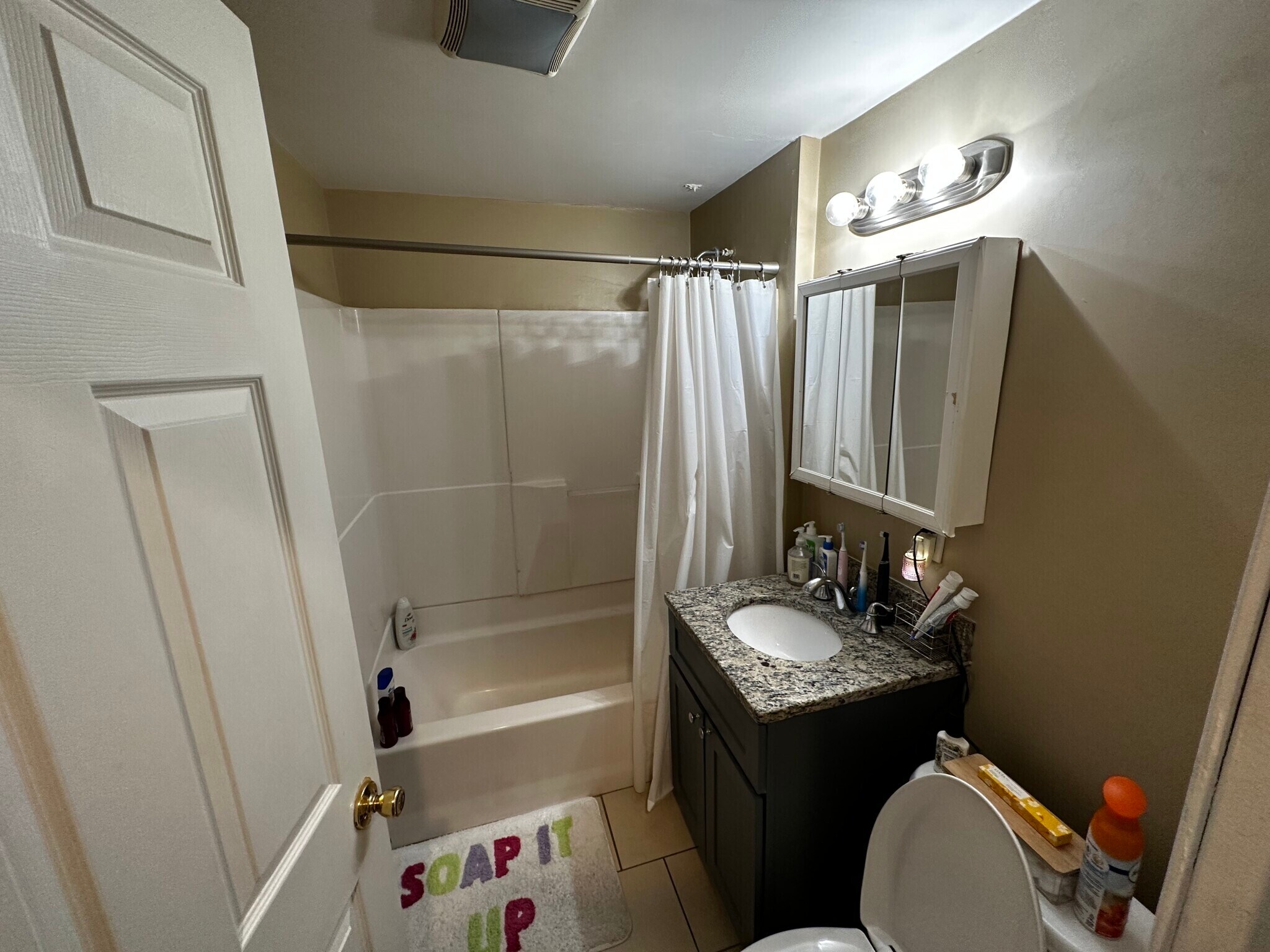 Building Photo - 60 Egmont St