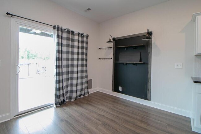 Building Photo - 234 Wexford Wy