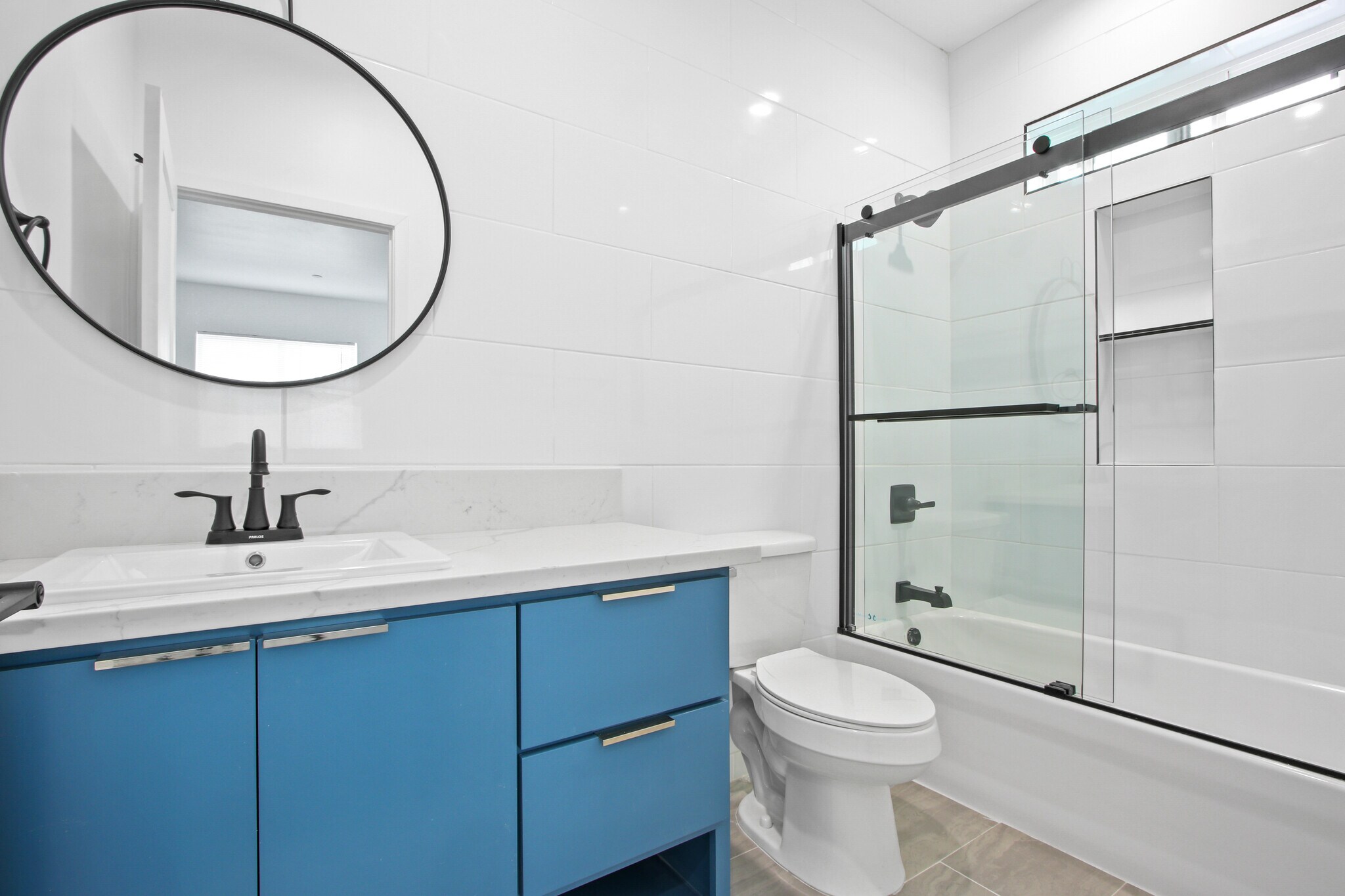 Building Photo - 1139 S Lorena St