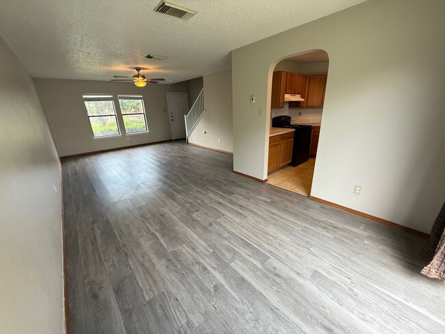 Building Photo - 10735 Juniper Pass