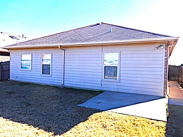 Building Photo - 6424 Payton Dr