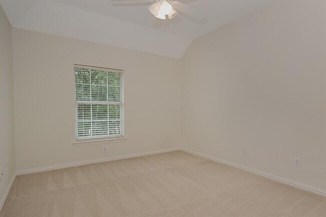 Building Photo - 14 Filigree Pines Pl