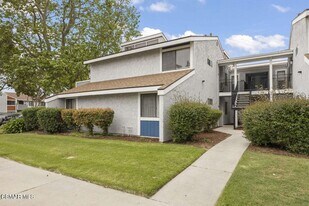 Building Photo - 5123 Longfellow Way