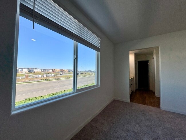 Building Photo - Beautiful Brand New SOLAR 3 bedroom 2.5 Bathroom Just Built in Lincoln CA!