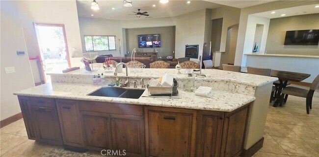 Building Photo - 10750 Union St