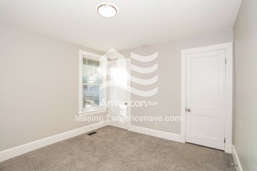 Building Photo - 4130 Talbert St