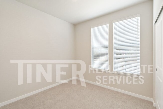 Building Photo - 2401 Longmire Lp