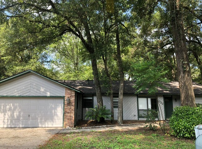Building Photo - Great Home in the SW