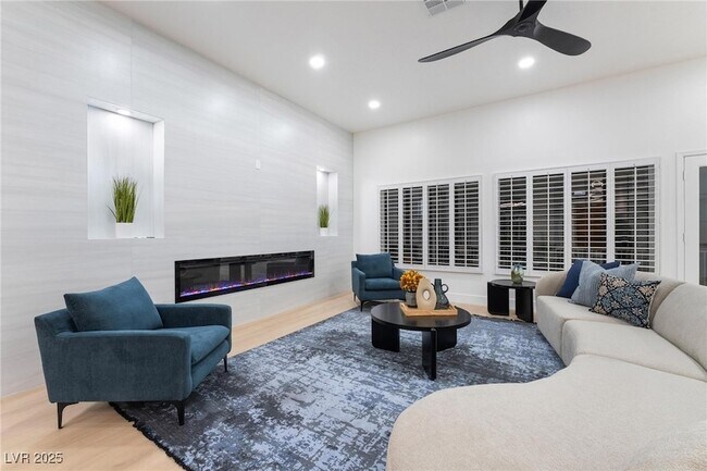 Building Photo - 2528 Sunup Dr
