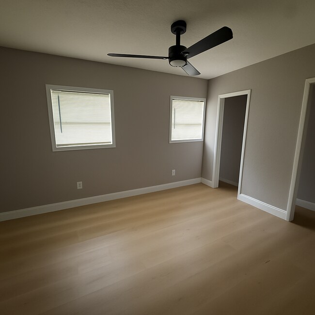 Building Photo - NEWLY RENOVATED 3 BEDROOM, 2 BATH HOME – ALL UTILITIES INCLUDED & NO HOA!