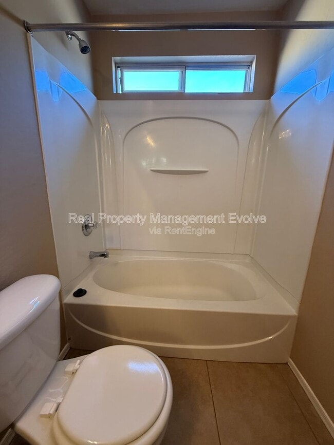 Building Photo - 8 N 226th Cir