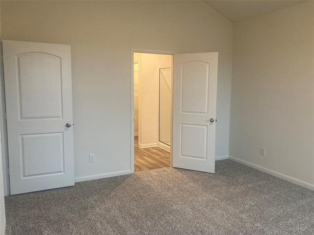 Building Photo - 645 Arlington Park Ct