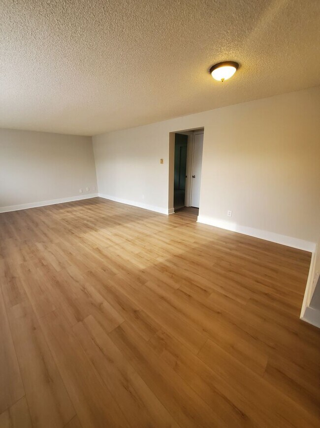 Building Photo - 15328 40th Ave W