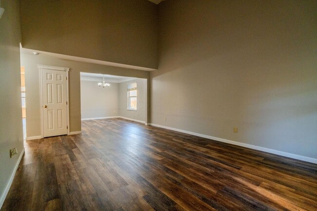 Building Photo - 2961 Keannen St