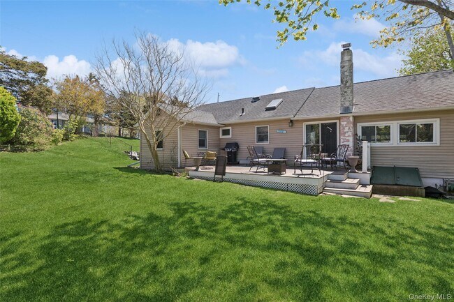 Building Photo - 1600 Captain Kidd Dr