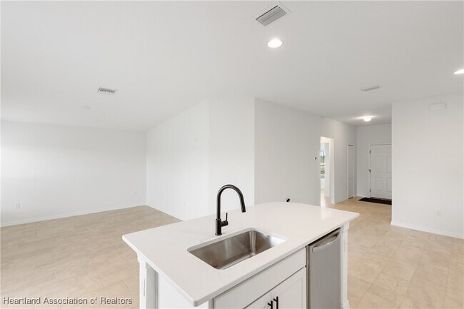 Building Photo - 6151 Monegro St