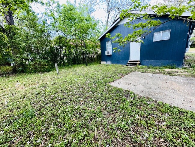 Building Photo - Affordable 3 bedroom/1 bathroom house in Temple