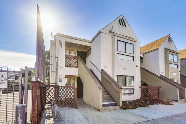 Building Photo - Updated Apartment near BART.  6 Weeks Free!