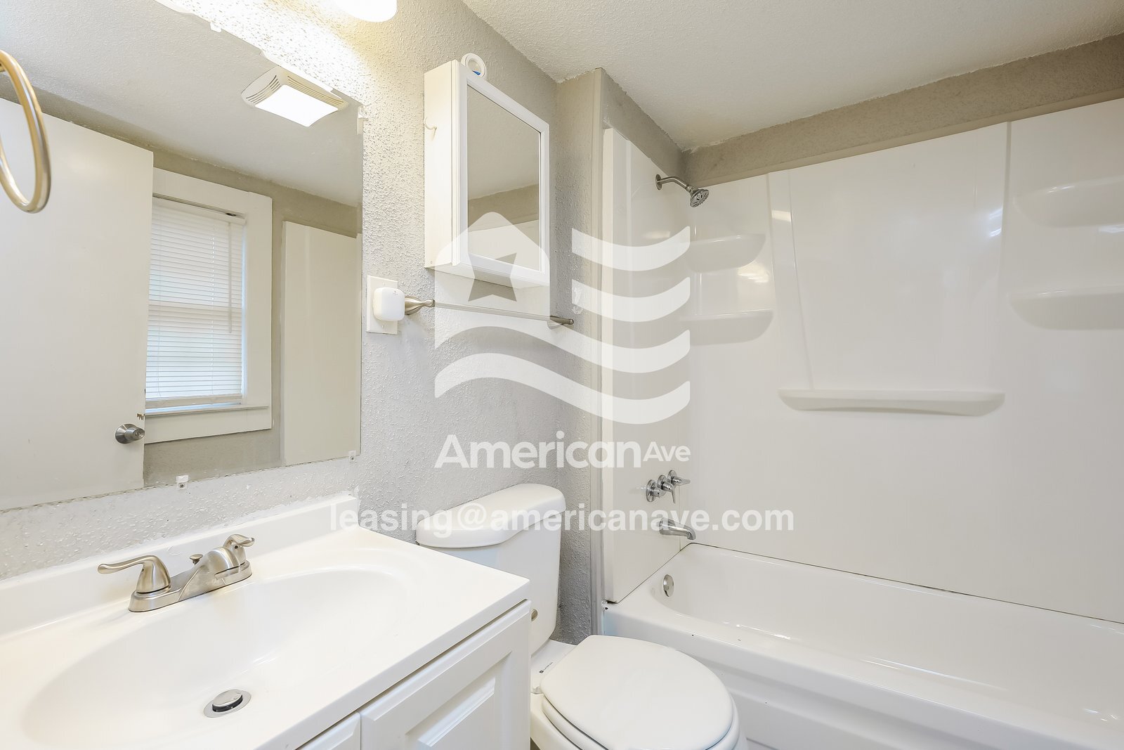 Building Photo - 204 Woodside Ave