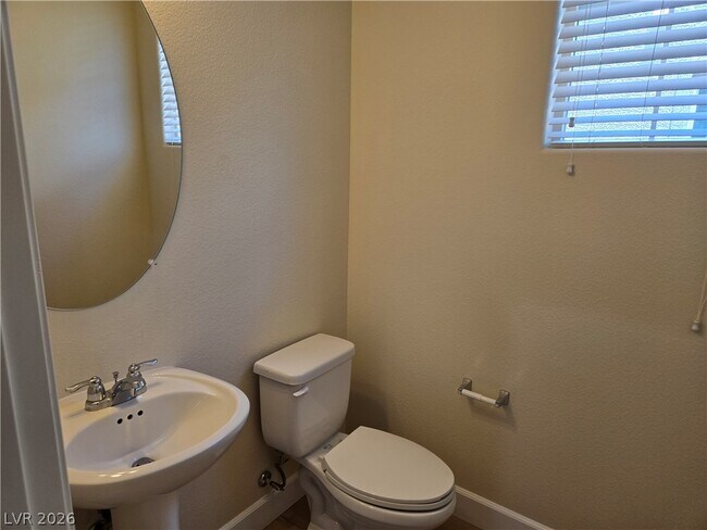 Building Photo - 2715 Hammetts Landing Walk
