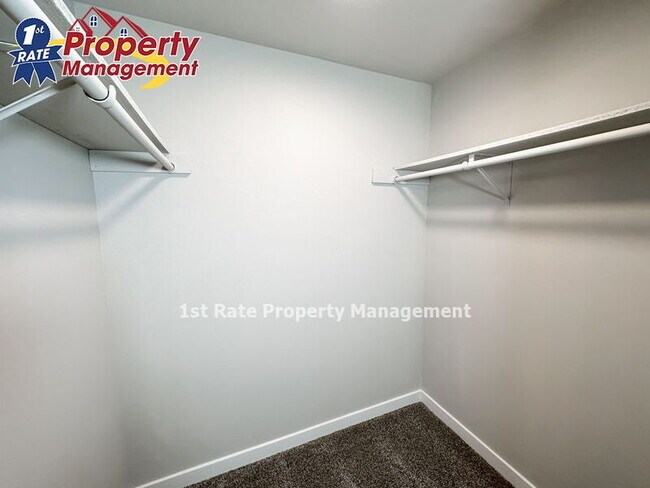 Building Photo - 6474 W Douglas St