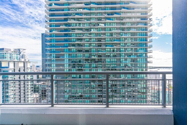 Building Photo - 60 SW 13th St