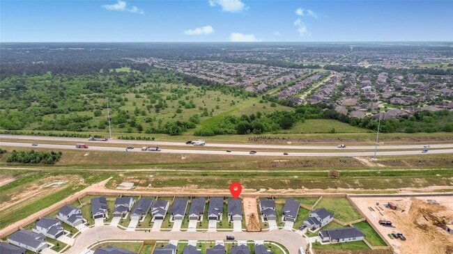 Building Photo - 18010 Whitetail Run Ln