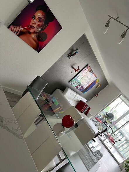 Building Photo - 19452 NE 26th Ave